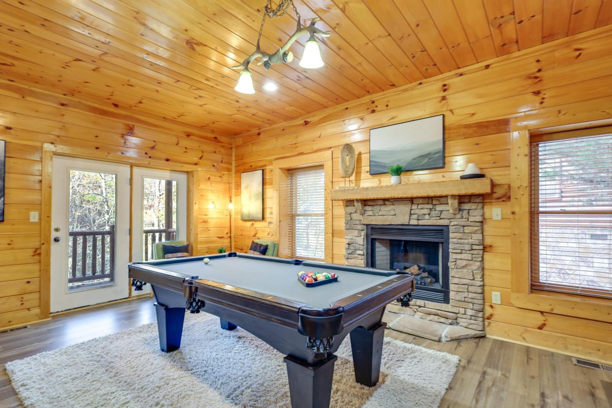 Pigeon Forge Cabin Rental With Decks And Hot Tub! Eksteriør billede