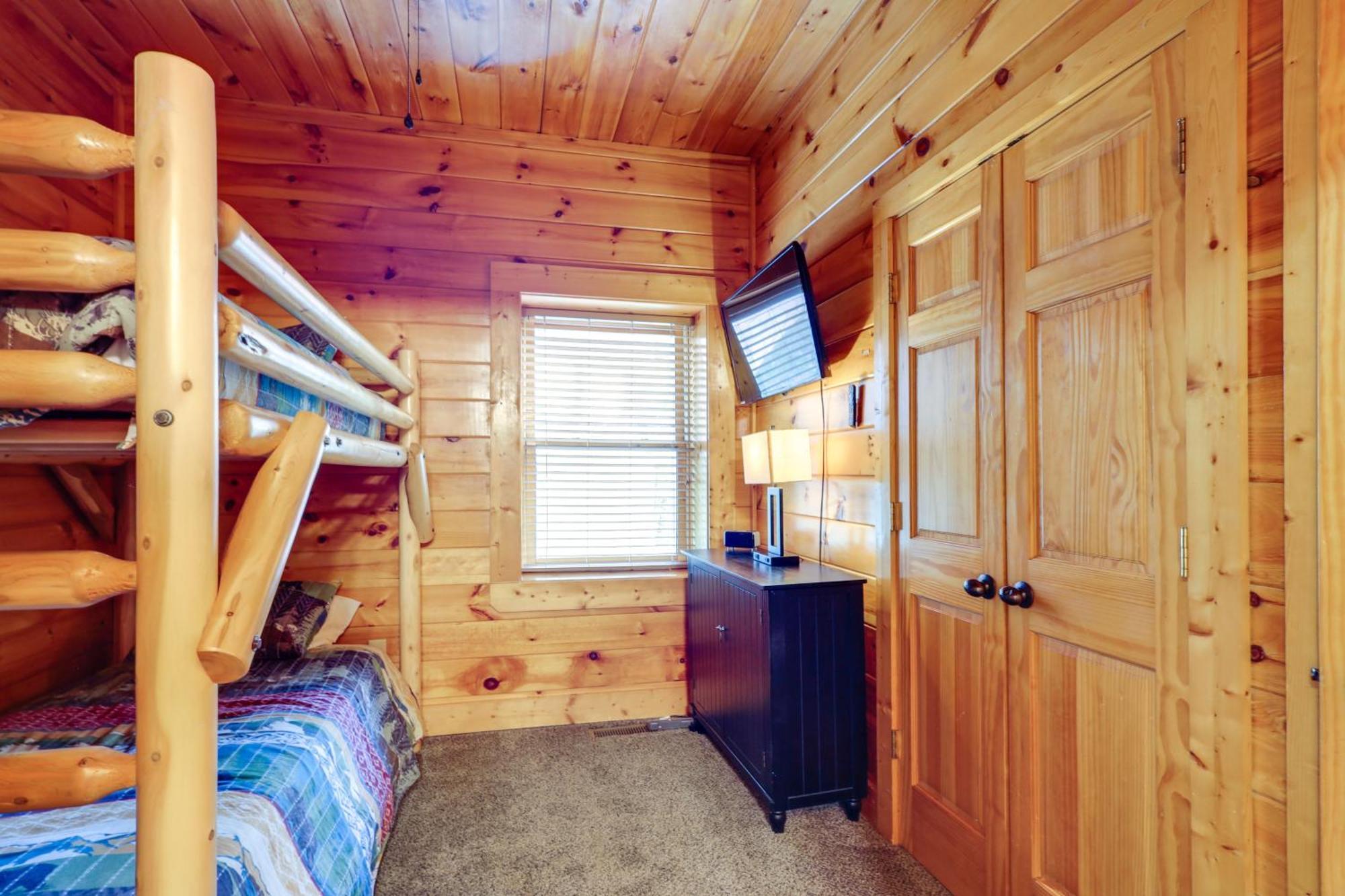 Pigeon Forge Cabin Rental With Decks And Hot Tub! Eksteriør billede