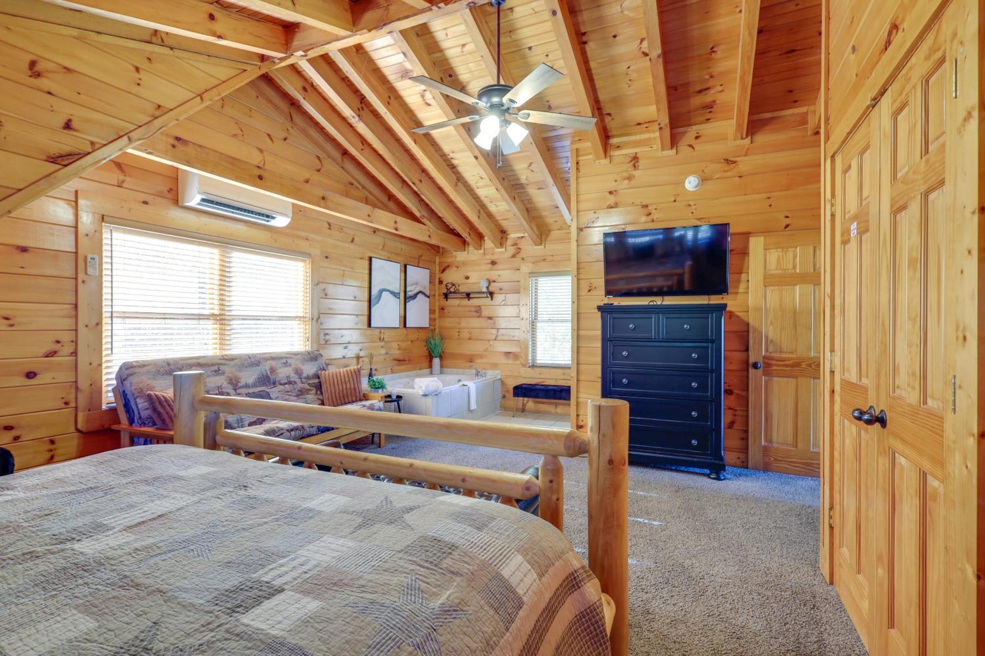 Pigeon Forge Cabin Rental With Decks And Hot Tub! Eksteriør billede